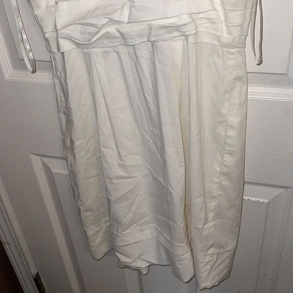 BCBG MaxAzria Dress EUC. Size 4 - Picture 9 of 12